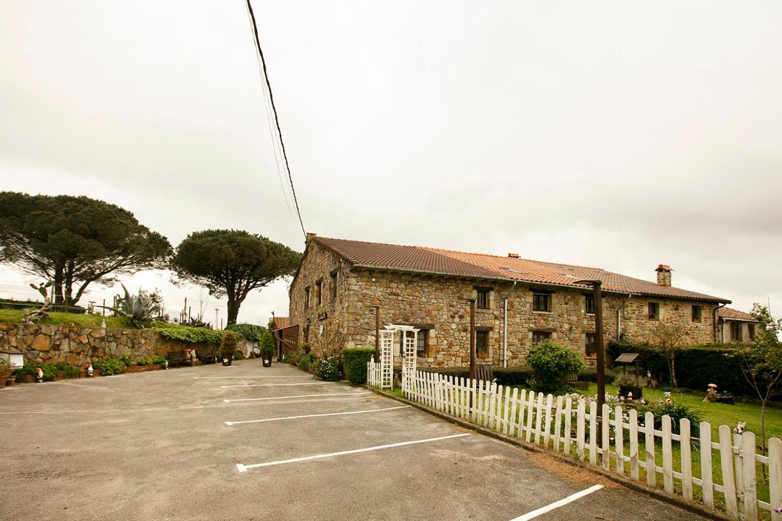 Posada La Herradura Liermo Buitenkant foto